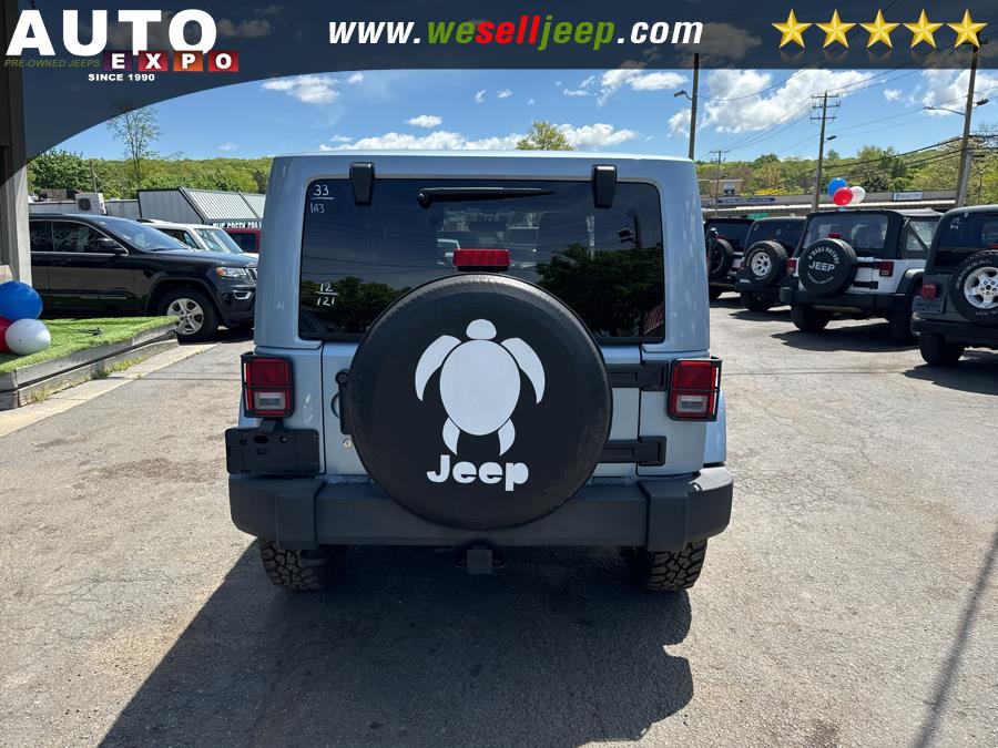 2012 Jeep Wrangler Sahara photo