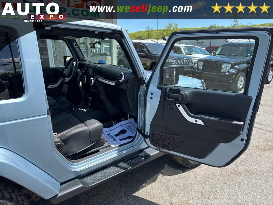 2012 Jeep Wrangler Sahara photo