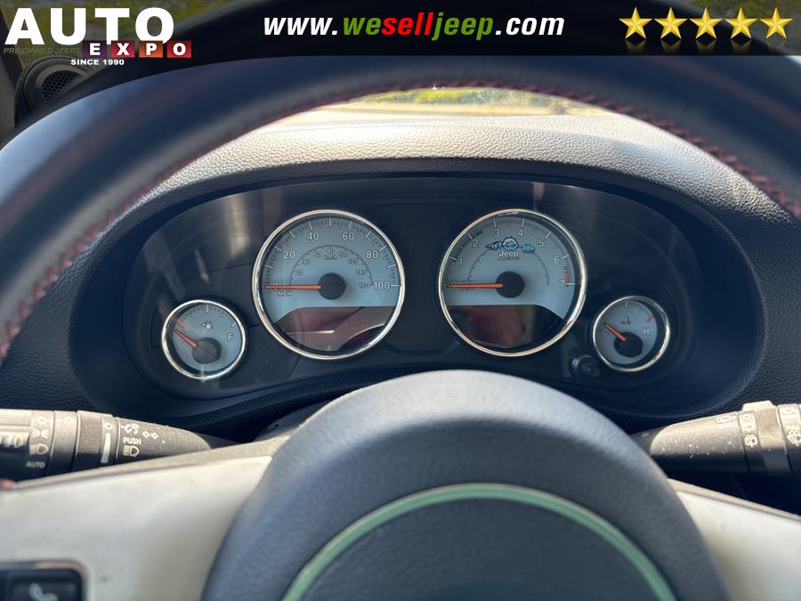 2012 Jeep Wrangler Sahara photo