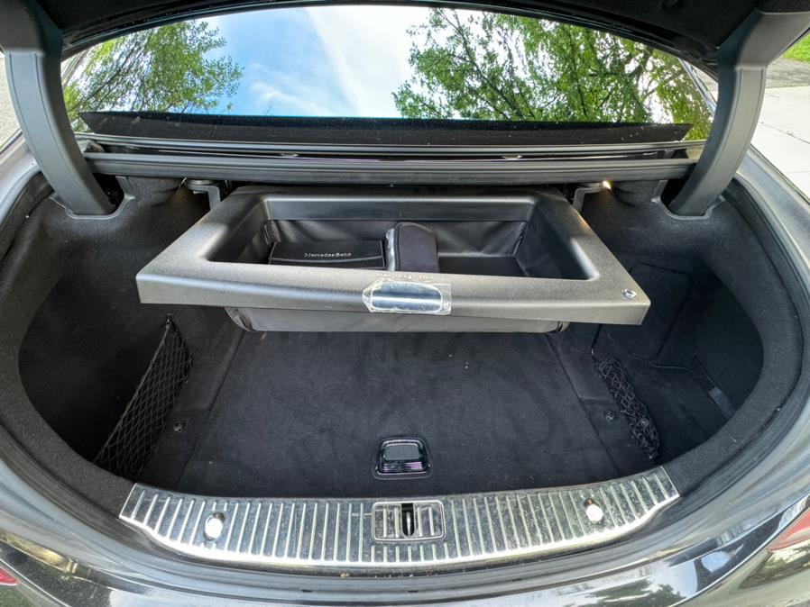 2019 Mercedes-Benz S-Class S 560 4MATIC Sedan photo