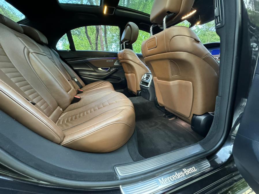 2019 Mercedes-Benz S-Class S 560 4MATIC Sedan photo