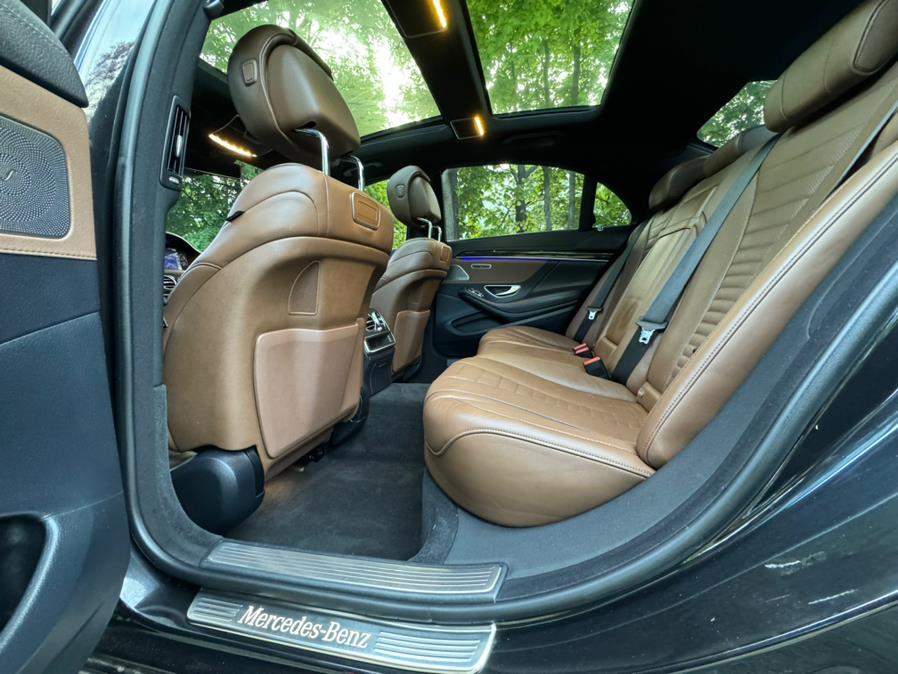 2019 Mercedes-Benz S-Class S 560 4MATIC Sedan photo