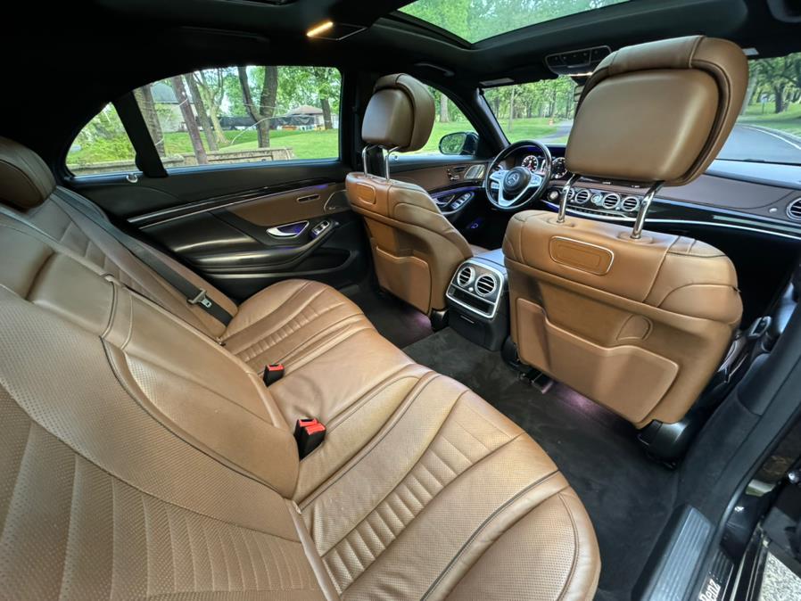 2019 Mercedes-Benz S-Class S 560 4MATIC Sedan photo
