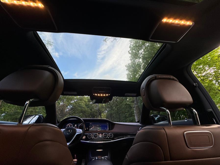 2019 Mercedes-Benz S-Class S 560 4MATIC Sedan photo
