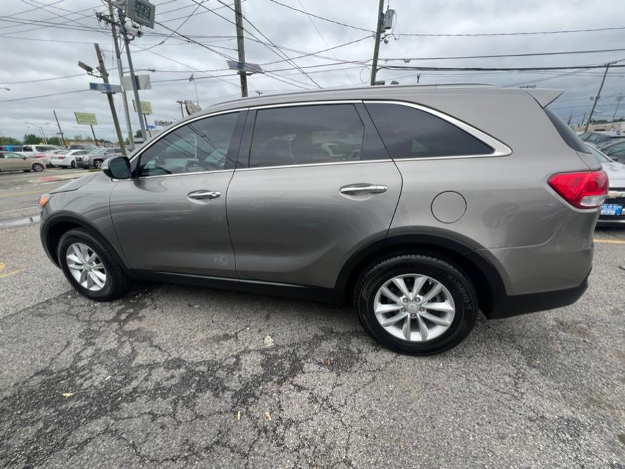 2017 Kia Sorento LX FWD photo