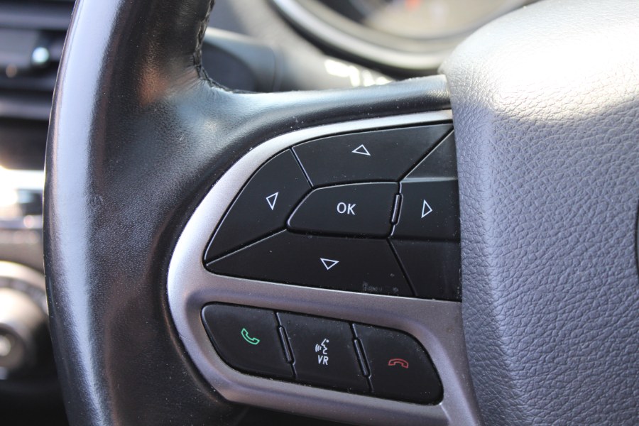 2020 Jeep Cherokee Limited 4x4 photo