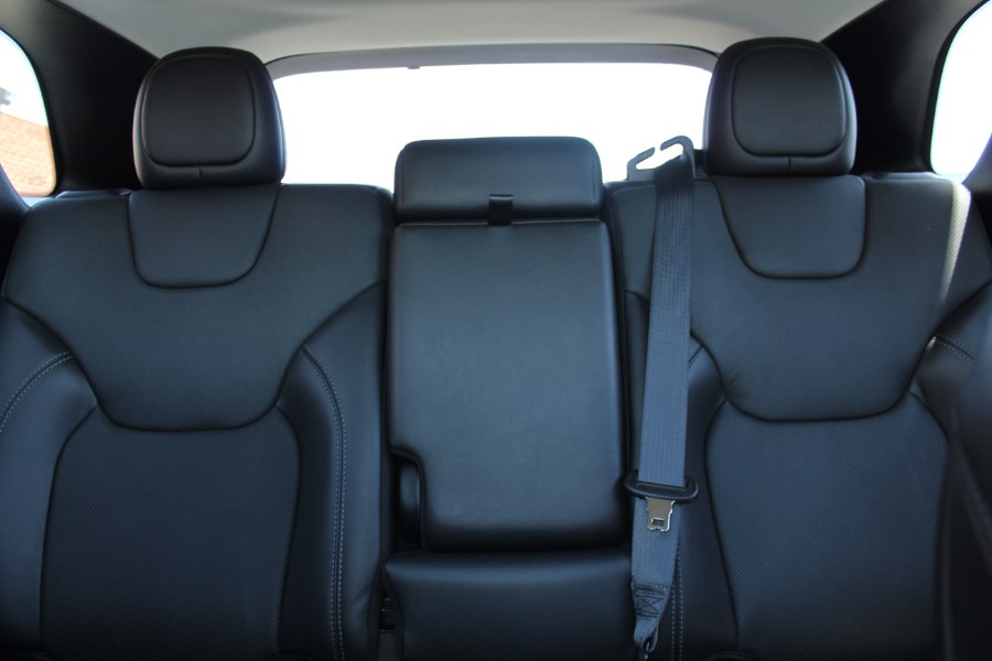 2020 Jeep Cherokee Limited 4x4 photo