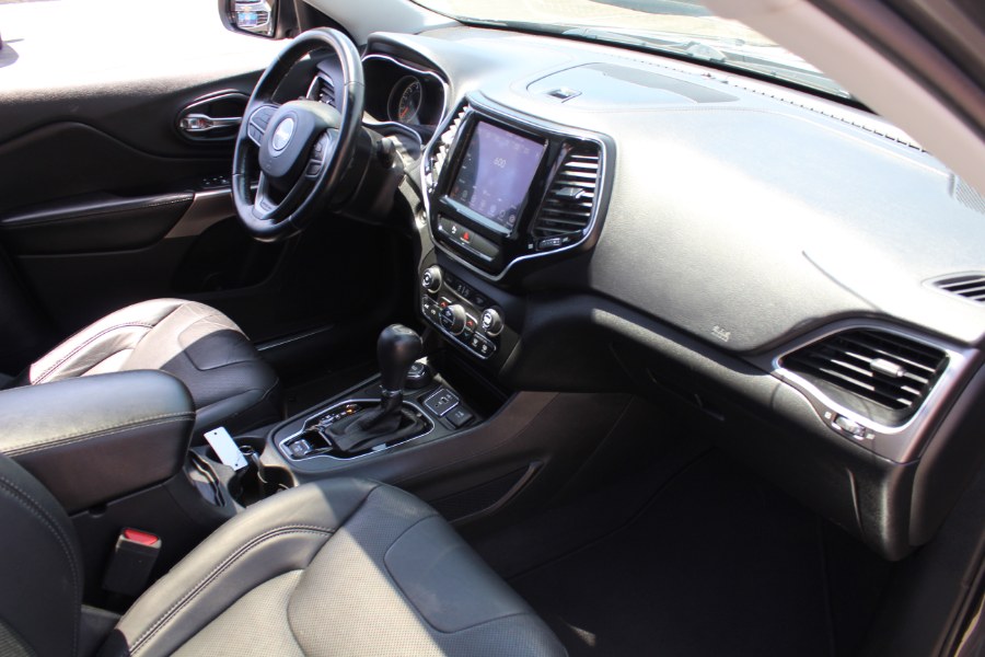 2020 Jeep Cherokee Limited 4x4 photo