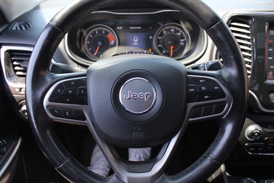2020 Jeep Cherokee Limited 4x4 photo