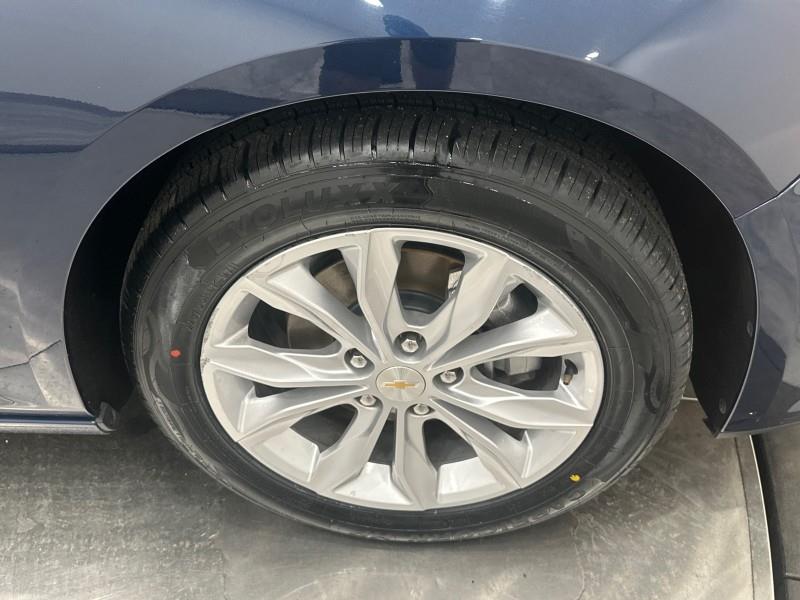 2022 Chevrolet Malibu LT photo