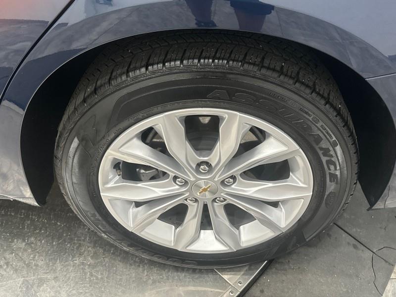 2022 Chevrolet Malibu LT photo