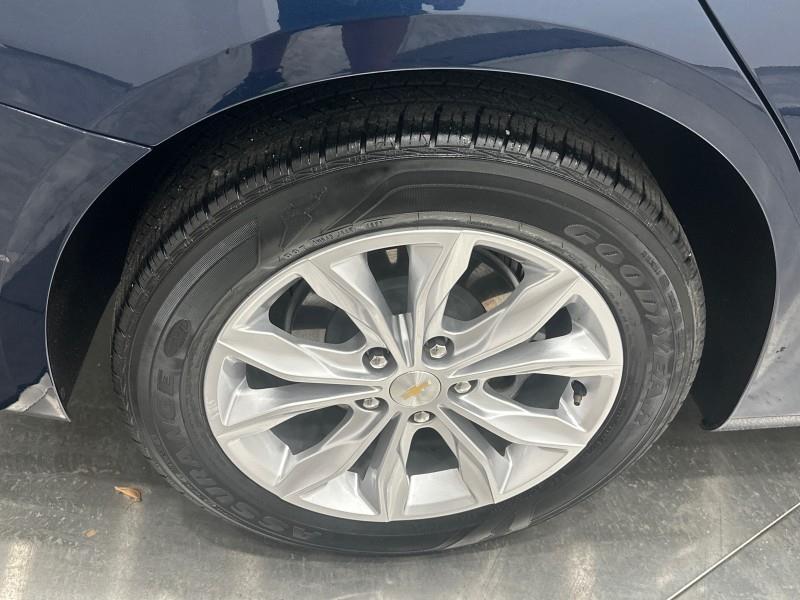 2022 Chevrolet Malibu LT photo