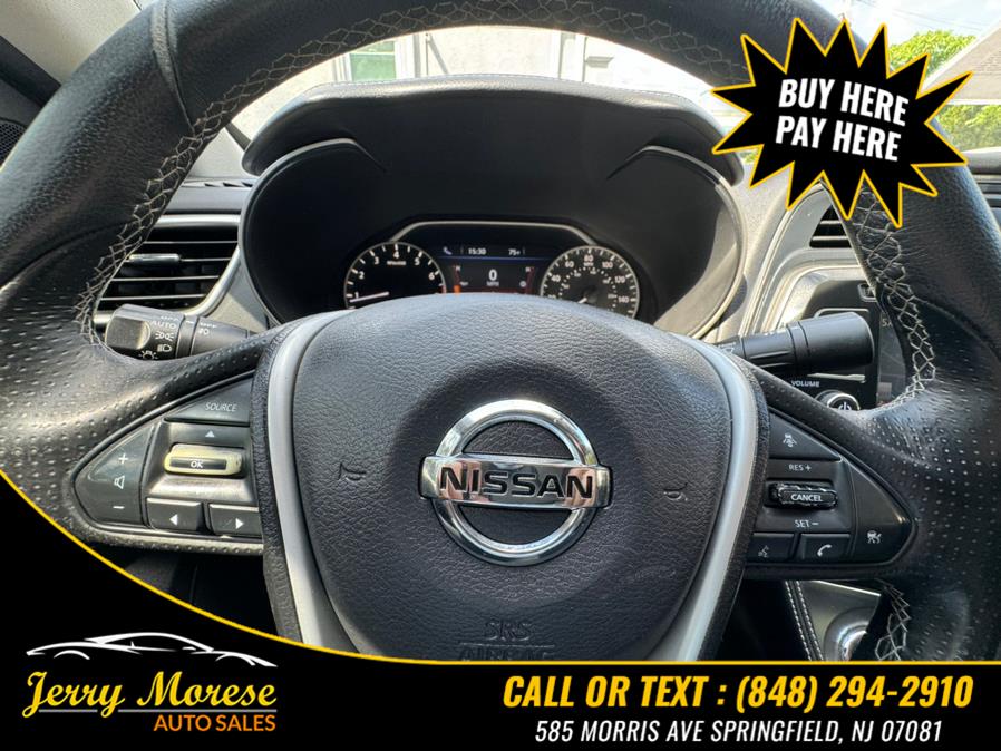 2017 Nissan Maxima Platinum 3.5L photo