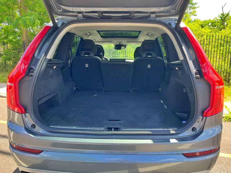 2017 Volvo XC90 T5 AWD 5-Passenger Momentum photo