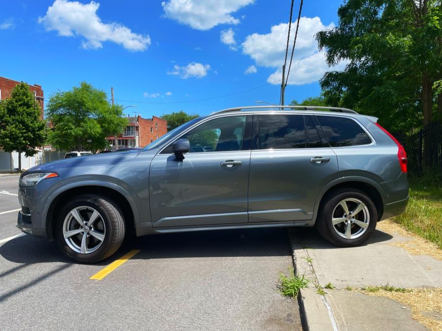 2017 Volvo XC90 T5 AWD 5-Passenger Momentum photo