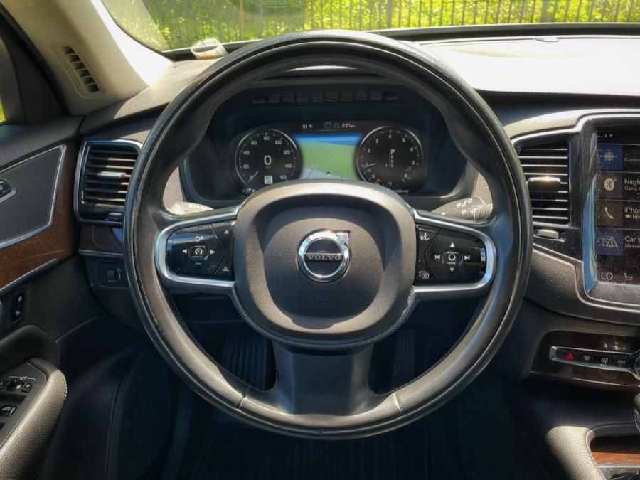 2017 Volvo XC90 T5 AWD 5-Passenger Momentum photo