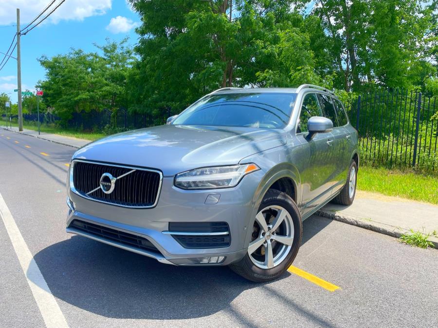 2017 Volvo XC90 T5 AWD 5-Passenger Momentum photo