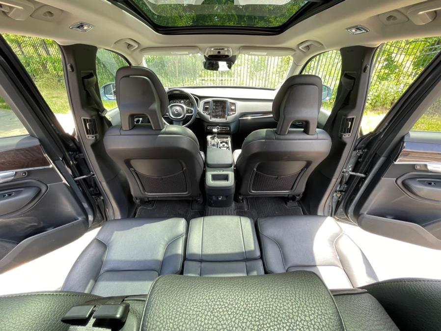 2017 Volvo XC90 T5 AWD 5-Passenger Momentum photo