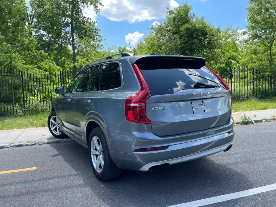 2017 Volvo XC90 T5 AWD 5-Passenger Momentum photo