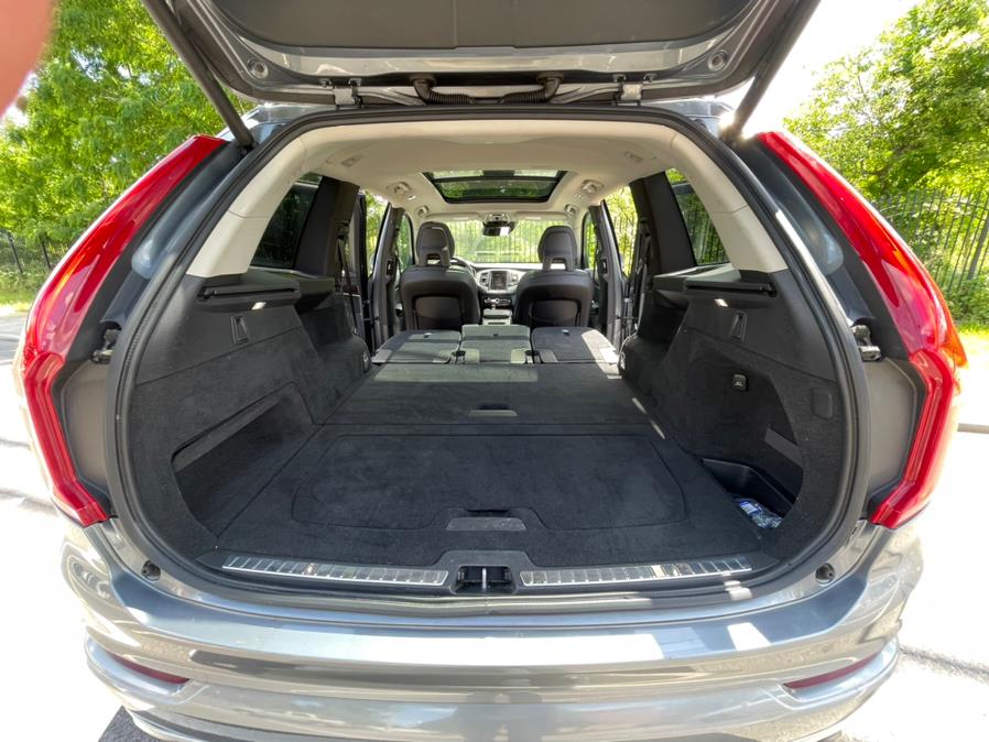 2017 Volvo XC90 T5 AWD 5-Passenger Momentum photo