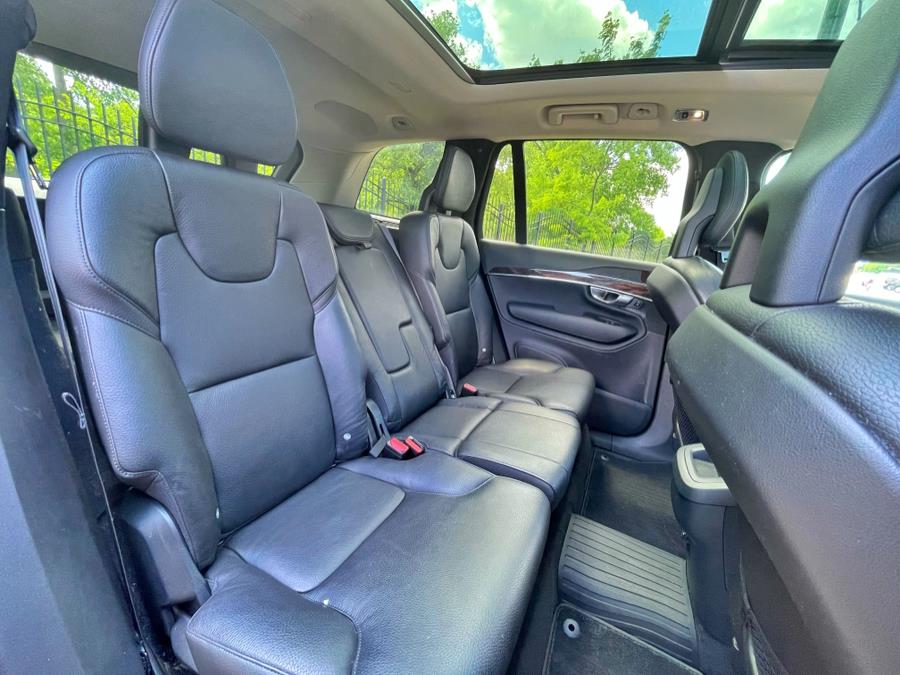 2017 Volvo XC90 T5 AWD 5-Passenger Momentum photo