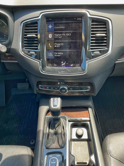 2017 Volvo XC90 T5 AWD 5-Passenger Momentum photo