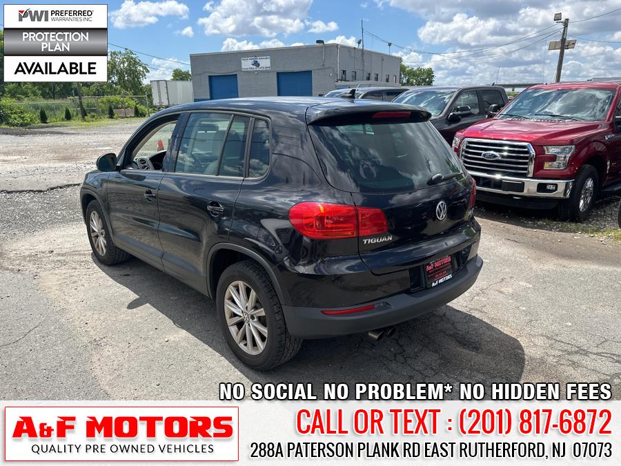 2014 Volkswagen Tiguan S 4Motion photo