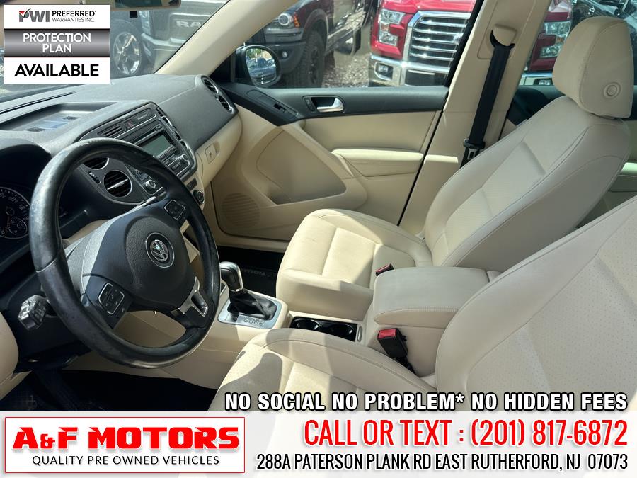 2014 Volkswagen Tiguan S 4Motion photo