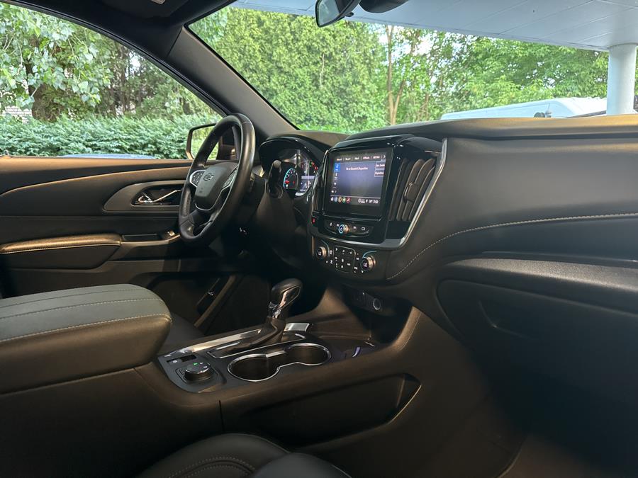2023 Chevrolet Traverse AWD 4dr LT Leather photo