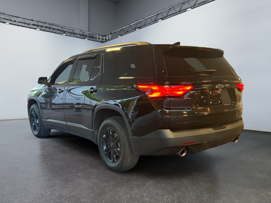 2023 Chevrolet Traverse AWD 4dr LT Leather photo