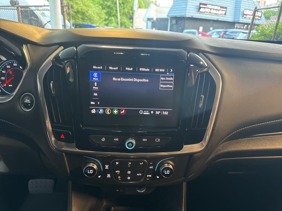 2023 Chevrolet Traverse AWD 4dr LT Leather photo