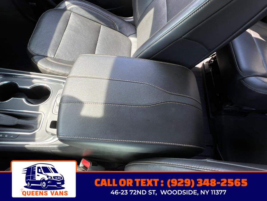 2020 Chevrolet Traverse AWD 4dr Premier photo
