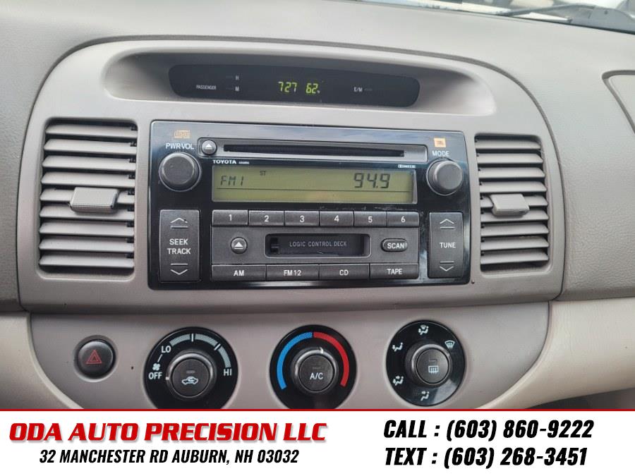 2002 Toyota Camry SE photo