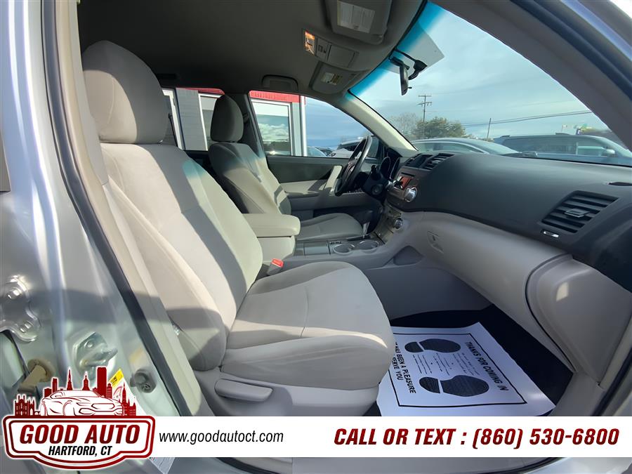 2011 Toyota Highlander photo