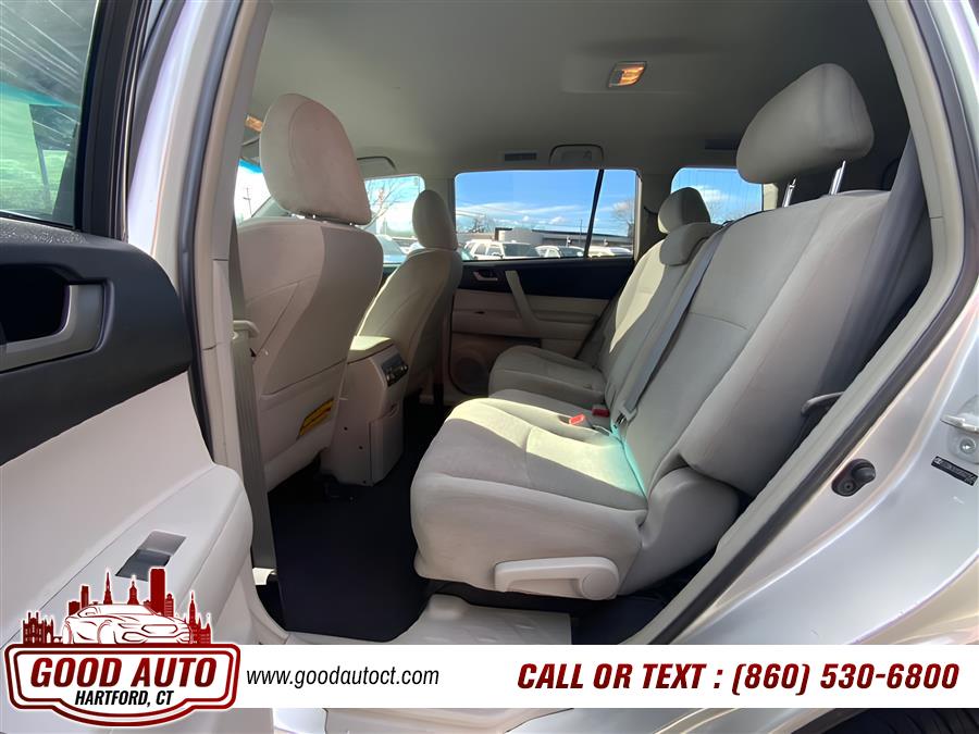 2011 Toyota Highlander photo