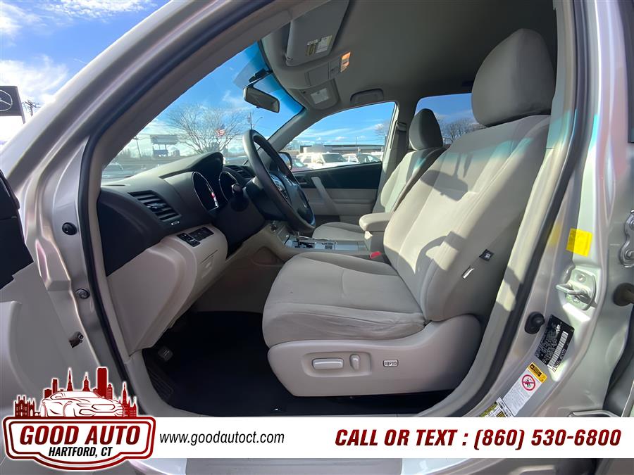 2011 Toyota Highlander photo