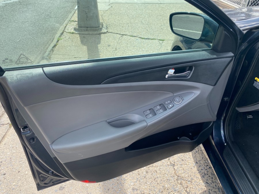 2013 Hyundai Sonata GLS photo