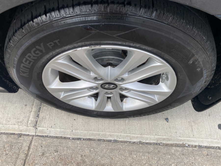 2013 Hyundai Sonata GLS photo