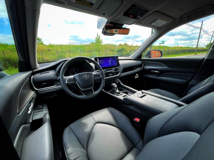 2024 Toyota Grand Highlander XLE FWD (Natl) photo