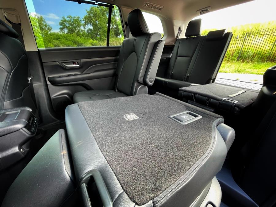 2024 Toyota Grand Highlander XLE FWD (Natl) photo