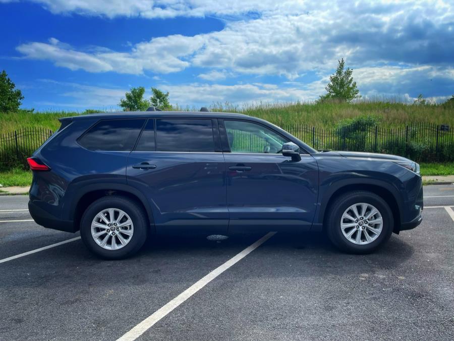 2024 Toyota Grand Highlander XLE FWD (Natl) photo