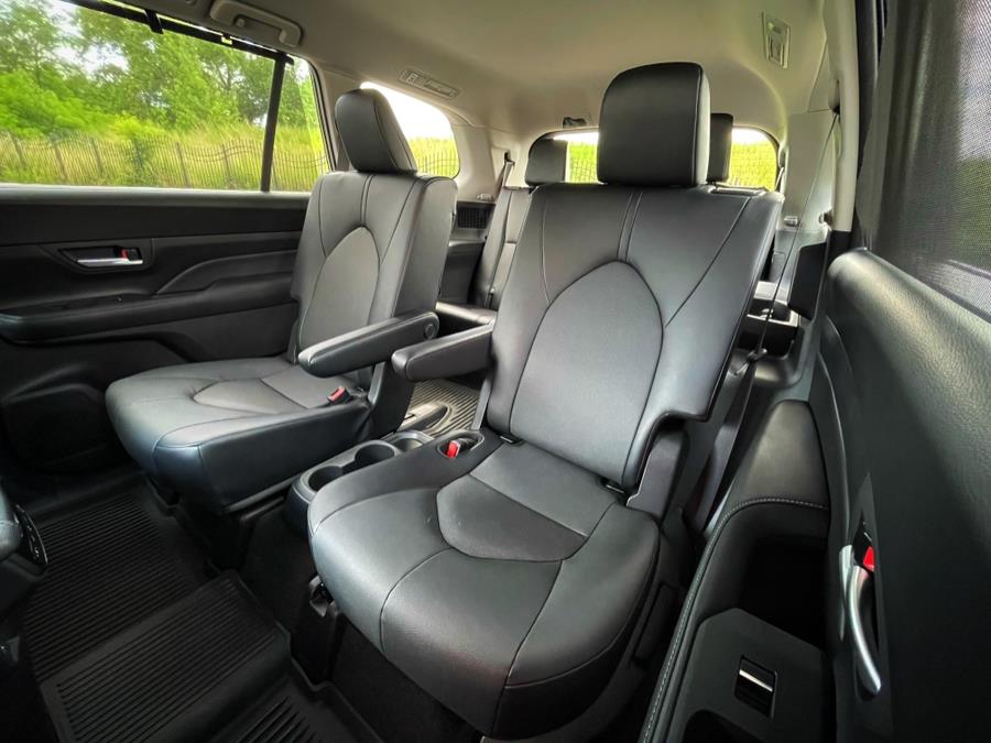 2024 Toyota Grand Highlander XLE FWD (Natl) photo