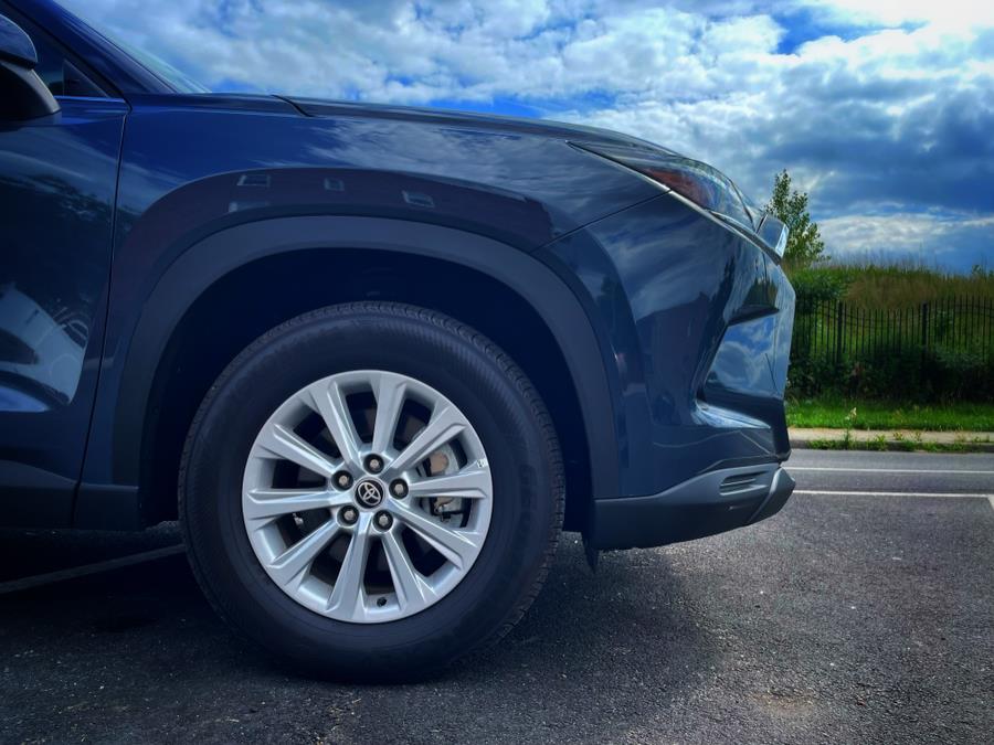 2024 Toyota Grand Highlander XLE FWD (Natl) photo