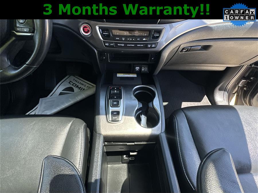 2021 Honda Pilot Special Edition photo