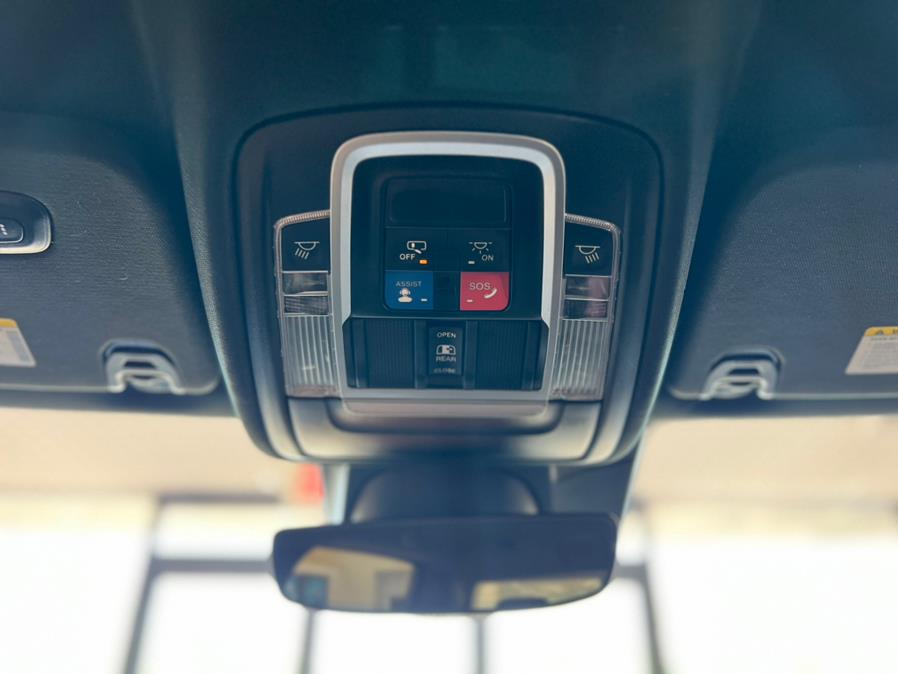 2022 RAM 1500 REBEL 4x4 Crew Cab 5''7