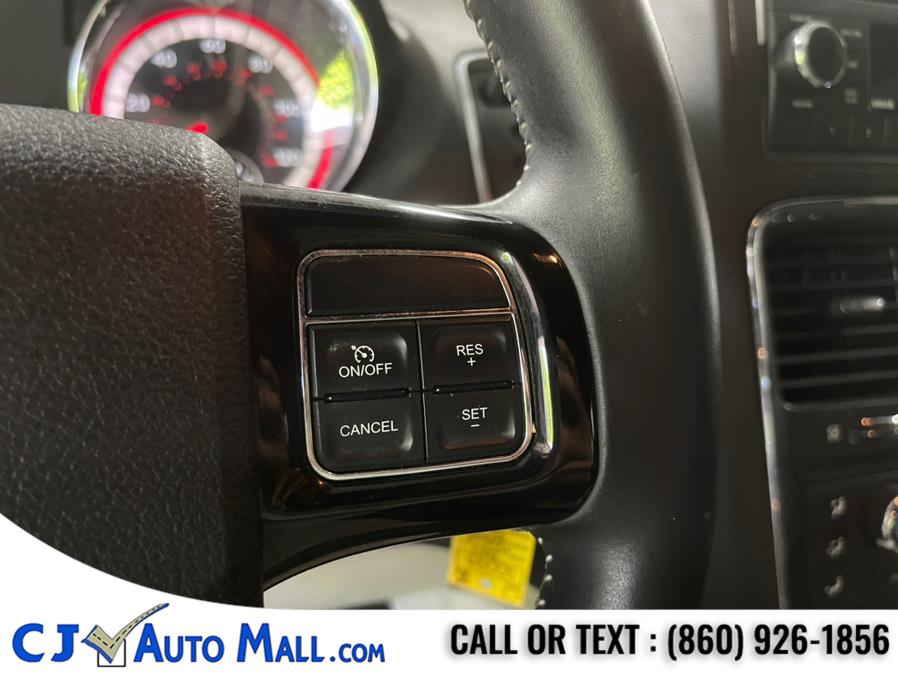 2017 Dodge Grand Caravan SXT Wagon photo