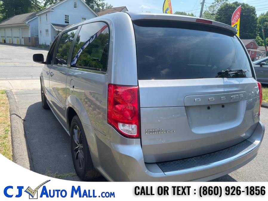 2017 Dodge Grand Caravan SXT Wagon photo