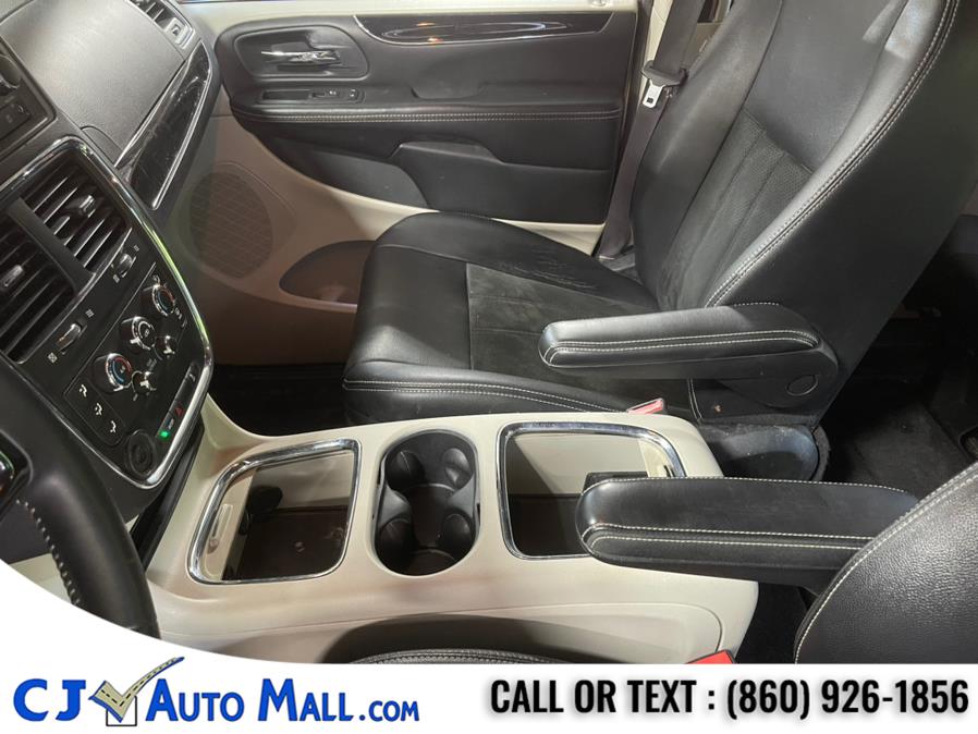 2017 Dodge Grand Caravan SXT Wagon photo
