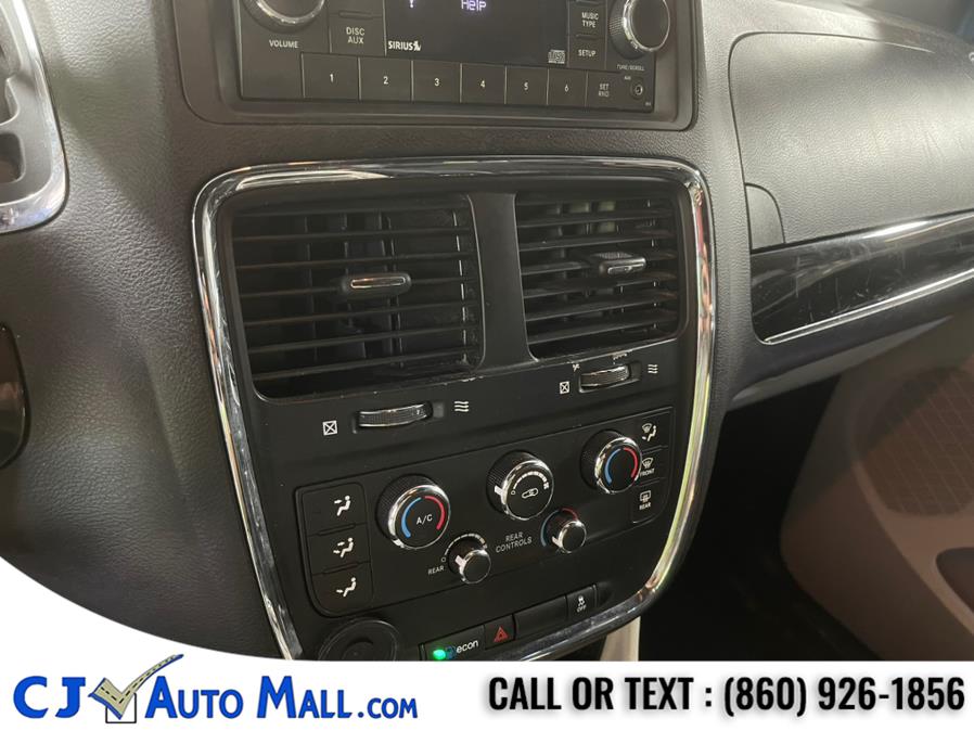 2017 Dodge Grand Caravan SXT Wagon photo