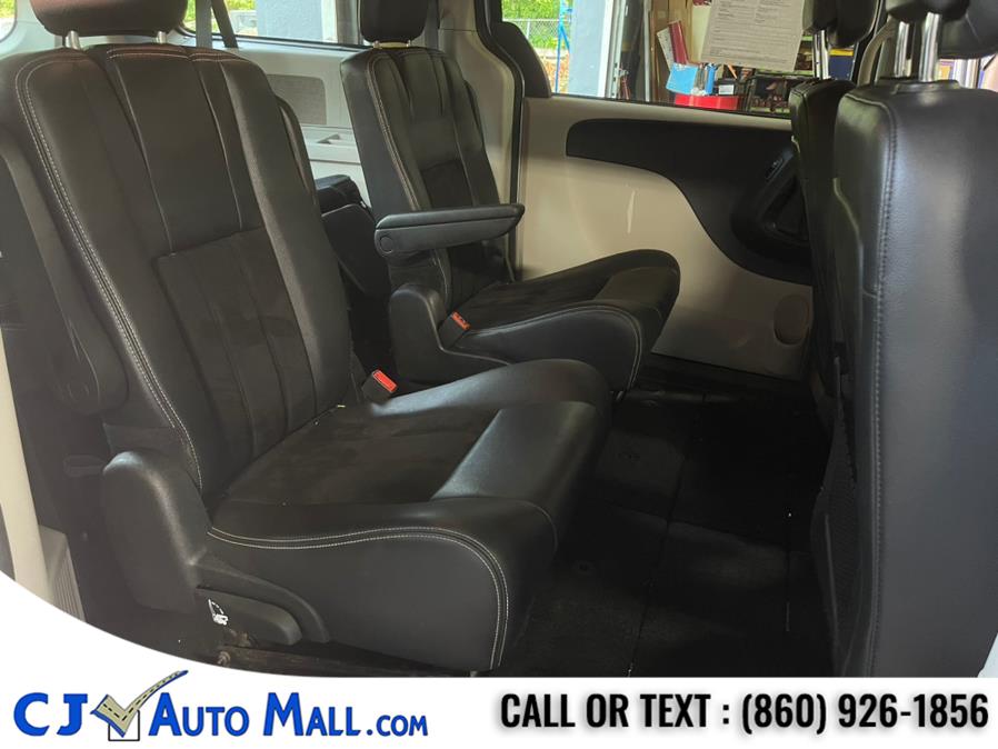 2017 Dodge Grand Caravan SXT Wagon photo